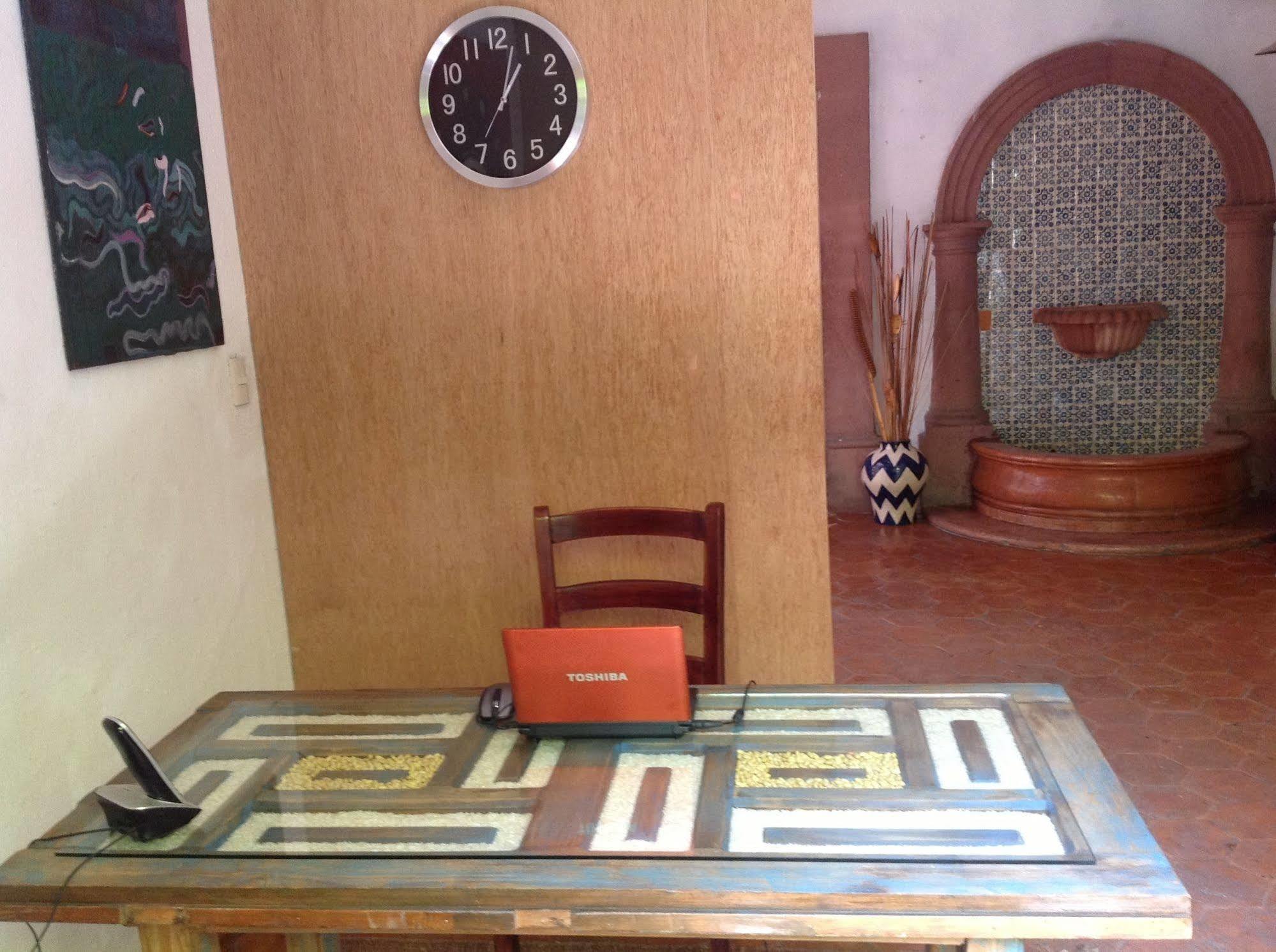 Casa Los Relojes San Miguel de Allende Luaran gambar